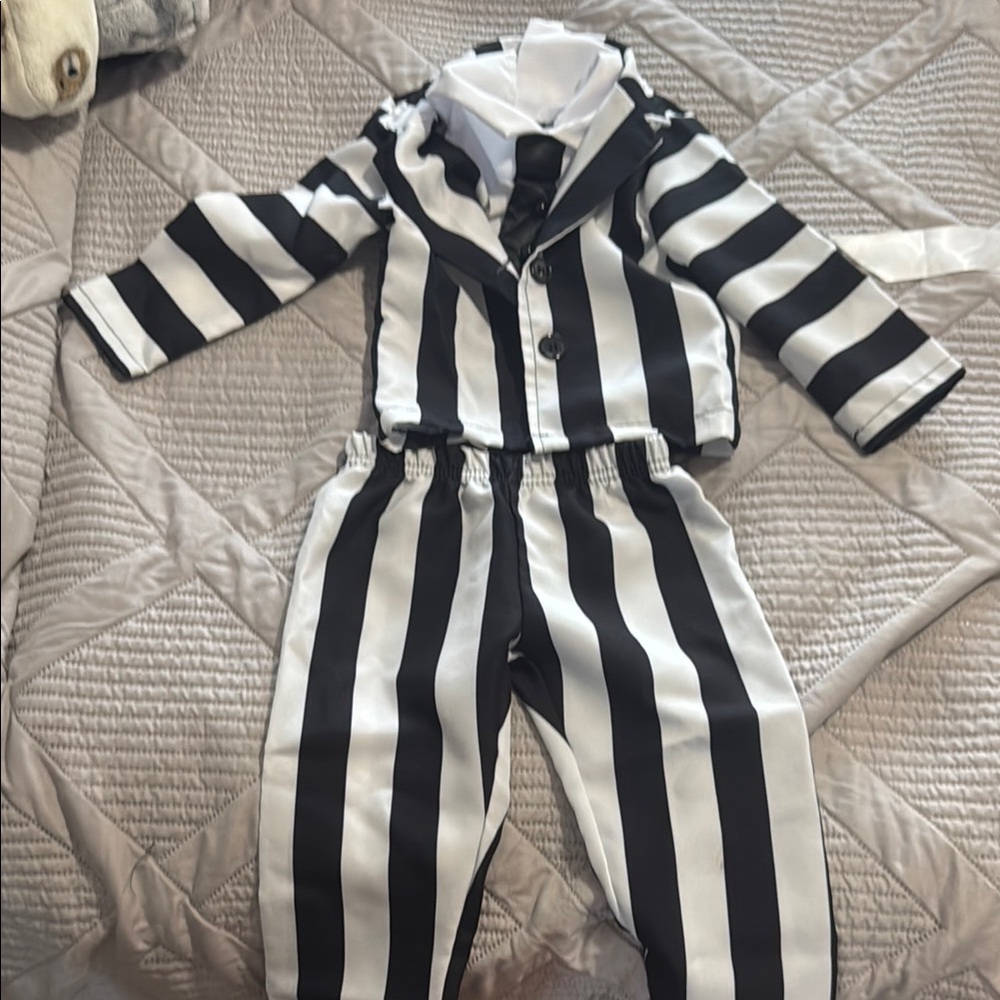 Beetle juice costume for toddler’s